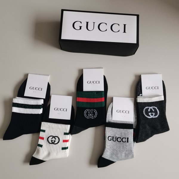 Gucci グッチハイブランド ハイソックス 綿製ブランド 靴下 大人気ブランドミドルソックス 高品質ブランドソックス 男女兼用 ファッション