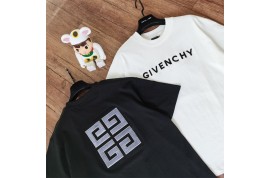 ブランドジバンシィ tシャツとフェンディ ビキニとシャネル 野球帽