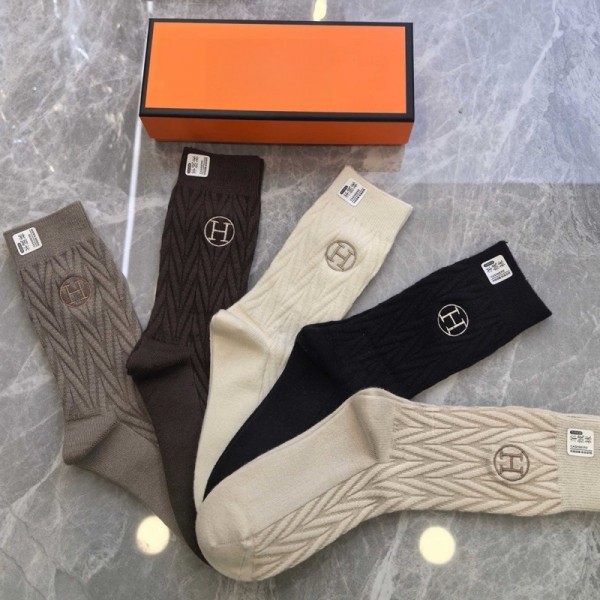 Hermes エルメスレディース向け 靴下 かわいいコットン 靴下 メンズ 通気性浅口ソックス 女の子好き 韓国上質な コットン ソックス くつした
