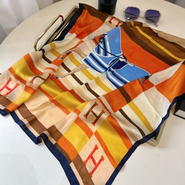Hermes エルメスブランドパロディスカーフ レディース シルク ハンカチ バンダナ 70cm シルクスカーフ 多機能 日焼け止め 防寒 バッグ DIYシュシュ 髪飾り アクセサリー 誕生日 プレゼント 春夏秋冬