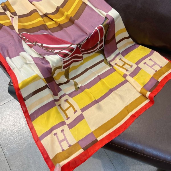 Hermes エルメスブランドパロディスカーフ レディース シルク ハンカチ バンダナ 70cm シルクスカーフ 多機能 日焼け止め 防寒 バッグ DIYシュシュ 髪飾り アクセサリー 誕生日 プレゼント 春夏秋冬