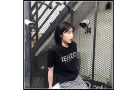 ブランドケンゾー tシャツとシャネル スリッパと メッシュバッグ