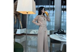 ハイブランドロエベ女の子ジャージセットアップ モンクレールキッズボアベスト