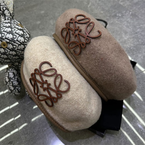 LOEWE ロエベ ブランド ベレー帽 画家帽 レディース 秋冬 ウール混で 毛 暖かさ キャップ ロゴ 帽子 可愛い レトロ 調節可能 カジュアル 通勤 通学