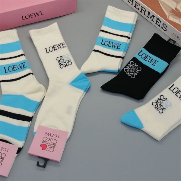 LOEWE ロエベハイブランド ソックス 綿製レディース向け 靴下 かわいいコットン 靴下 メンズ 通気性上質な コットン ソックス くつした