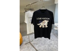 ハイブランドルイヴィトン tシャツと ハーフパンツと サングラス夏