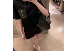 ルイヴィトン女の子セットアップ プラダ半袖Tシャツ プラダサングラス 韓国
