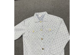 ルイヴィトン流行りジャージ シャネル半袖Tシャツ バレンシアガスニーカー