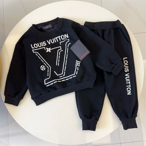 Lv ルイヴィトンハイブランド子供バーカーパンツ ダウンベスト スウェットセットアップ ハイブランド 秋冬ダウンジャケット 厚手 防寒 90 - 160cm ブランドトレーナートレーナースウェットパーカー Lv ルイヴィトンハイブランド子供バーカーパンツ ダウンベスト スウェットセットアップ ハイブランド 秋冬ダウンジャケット 厚手 防寒 90 - 160cm ブランドトレーナートレーナースウェットパーカー
