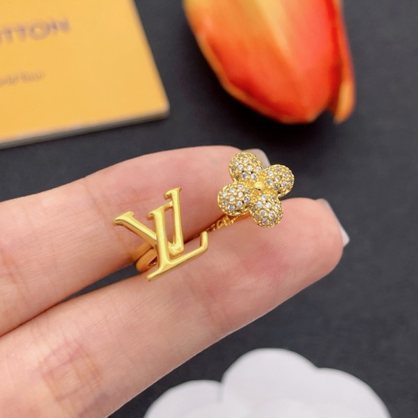 ハイブランドLV レディース 指輪 ルイヴィトンリング アルファベット オープンリング 調節可能 人気 おしゃれ 金属アレルギー対応 結婚 婚約 指輪 レディースリング 女性 アクセサリ ジュエリー