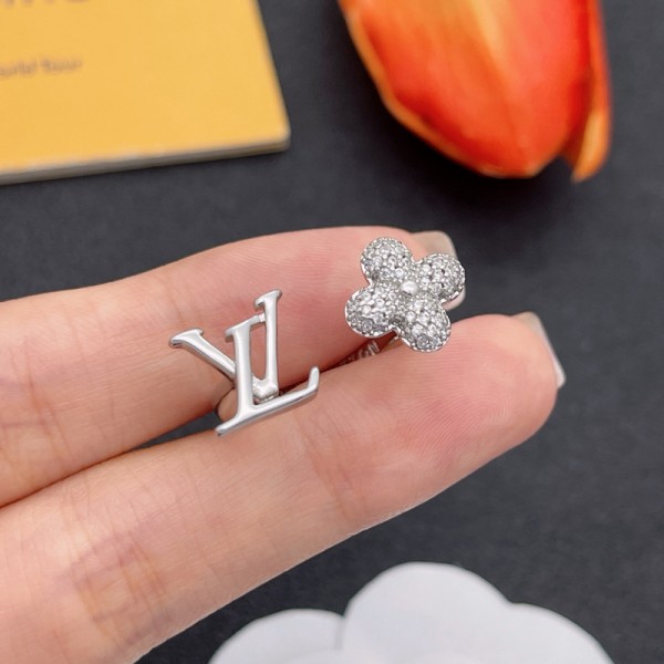 ハイブランドLV レディース 指輪 ルイヴィトンリング アルファベット オープンリング 調節可能 人気 おしゃれ 金属アレルギー対応 結婚 婚約 指輪 レディースリング 女性 アクセサリ ジュエリー