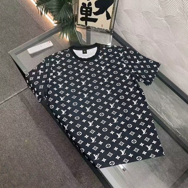Lv ルイヴィトンハイブランドtシャツ偽物レディースメンズブランドtシャツ モノグラム柄 ハイブランド半袖tシャツ男女兼用 韓国 パチモン tシャツ 高品質 XS-6XL