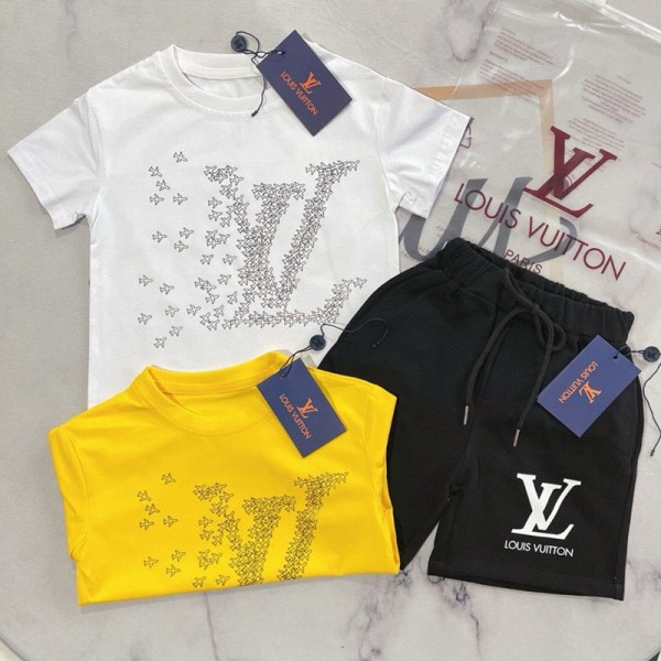 Lv ルイヴィトンハイブランド子供服 セットアップ 2点上下セット スウェット 夏 半袖トップス 短パン ポケット付き 英字柄プリント 可愛い キッズ 小学生 中学生 通園 通学 カーキ 90-160cm