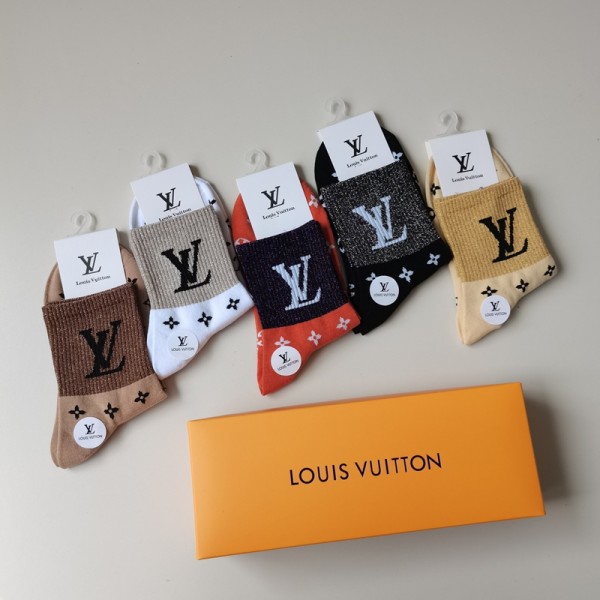 Lv ルイヴィトンブランドハイソックス 大人気ブランドミドルソックス 高品質上質な コットン ソックス くつしたブランドソックス 男女兼用 ファッション