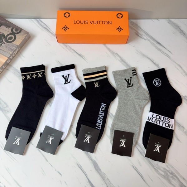 Lv ルイヴィトンハイブランド ハイソックス 綿製 ブランドミドルソックス 高品質 上質なコットンソックス 靴下 ブランドソックス 男女兼用 ファッション
