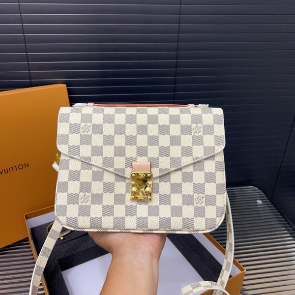 Lv ルイヴィトンブランドショルダーバッグカードポーチ ブレスレット3点セット 女性ブランドハンドバッグブランド手提げカバン大容量レディースメンズバッグブランドカジュアル