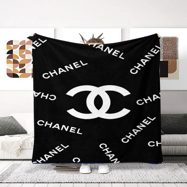 Chanel シャネルハイブランド毛布コピー保温防寒 旅行 昼寝毛布 ブランケット 寝具夏春秋冬用丸洗いOK 旅行用毛布 掛け毛布 肩掛け 着る毛布 プレゼント 秋冬用 洗える 防寒 エアコン対策 通年使用