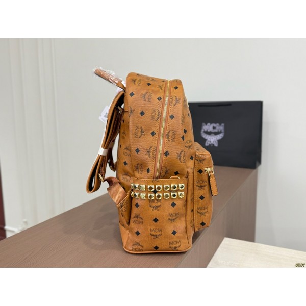 MCM エムシーエムブランドレザーリュック レディース リュック 小さめ 女の子 大人 リュックサック 小型 防水 軽量 レザー かわいい おしゃれ シンプル 使いやすい コンパクト 人気 通勤 通学 プレゼント