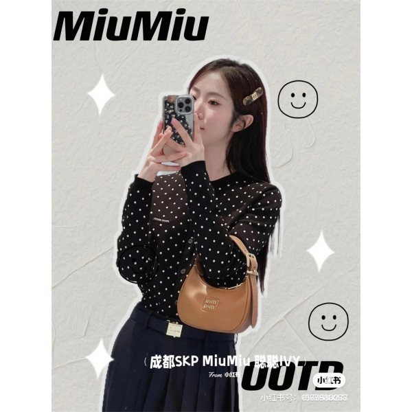 ミュウミュウ MiuMiuブランドハンドバッグ レディース 小さめ 斜めがけ 大人 2way PUレザー ホーボーバッグ ショルダーバッグ かっちり 肩掛け 通勤 通学 おしゃれ ミニ ミニハンドバッグ ミニショルダー バックハーフムーン