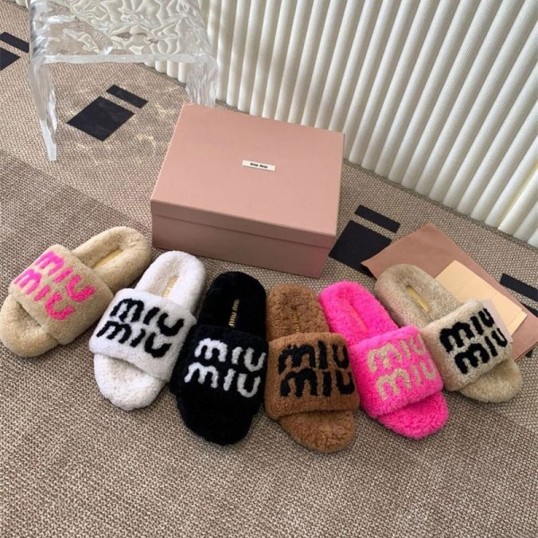 ミュウミュウ MiuMiu ブランド スリッパ 冬 室内履き ルームシューズ 暖かい 履き ふわふわ 滑り止め 静音 歩きやすい 柔らかい 衛生 洗える 男性と女性ができる 可愛い カップル