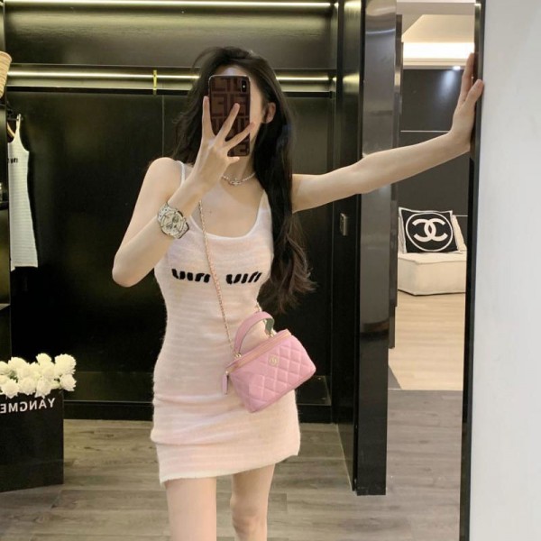 ミュウミュウ MiuMiuブランドキャバドレス ニットドレス キャミワンピ ニットワンピース XS - XL 着痩せ キャバ嬢 キャバクラ ラウンジ ストラップ レディース