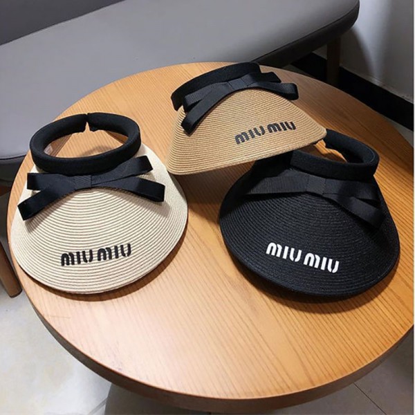 ミュウミュウ MiuMiuハイブランドサンバイザー 麦わら帽子 レディース UVカット キャップ つば広 帽子 ハット 紫外線対策 日焼け防止 弾性コード付き サイズ調整 折りたたみ 軽量