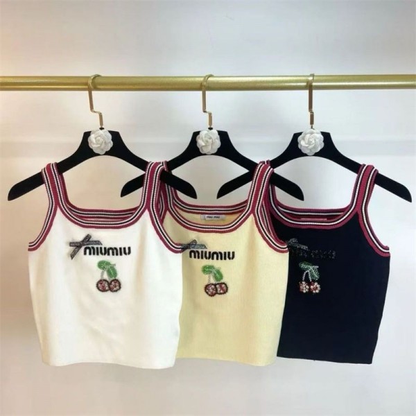 ミュウミュウ MiuMiuハイブランドキャミソール レディース リブニット トップス きれい 可愛い フライス編み タンクトップ フリーサイズ ノースリーブS - L