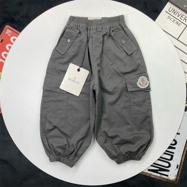 ブランドモンクレール子供服 セットアップ カーディガン 男の子 MONCLER 長袖 セーター 長ズボン キッズカーゴパンツ かっこいい 暖かい 柔らかい 秋冬 ニットコート 90 - 140CM ブランドモンクレール子供服 セットアップ カーディガン 男の子 MONCLER 長袖 セーター 長ズボン キッズカーゴパンツ かっこいい 暖かい 柔らかい 秋冬 ニットコート 90 - 140CM