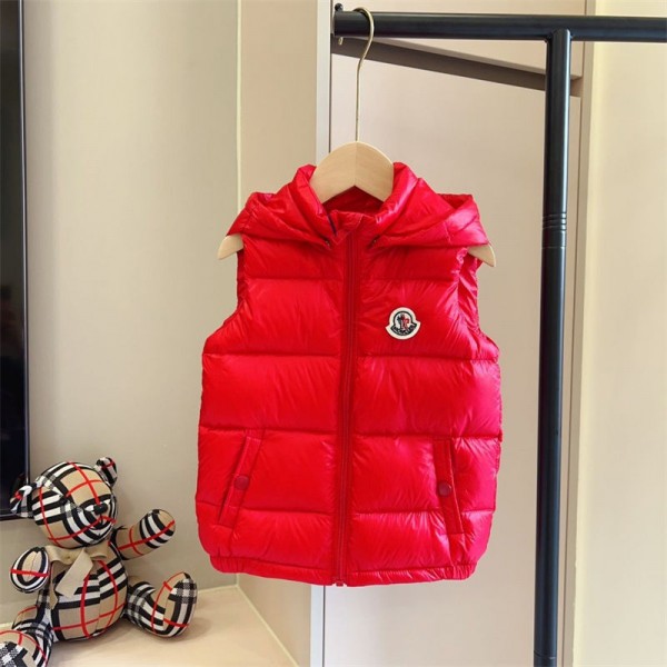 Moncler モンクレールブランドダウンベスト 子供 ダウンコットン フード付き 綿服 男の子 女の子 キッズ 100 - 160cm ジャケット 秋冬 子供服 男女兼用 アウター 無地 中綿 暖かい 保温 防風 通園通学 3色 Moncler モンクレールブランドダウンベスト 子供 ダウンコットン フード付き 綿服 男の子 女の子 キッズ 100 - 160cm ジャケット 秋冬 子供服 男女兼用 アウター 無地 中綿 暖かい 保温 防風 通園通学 3色