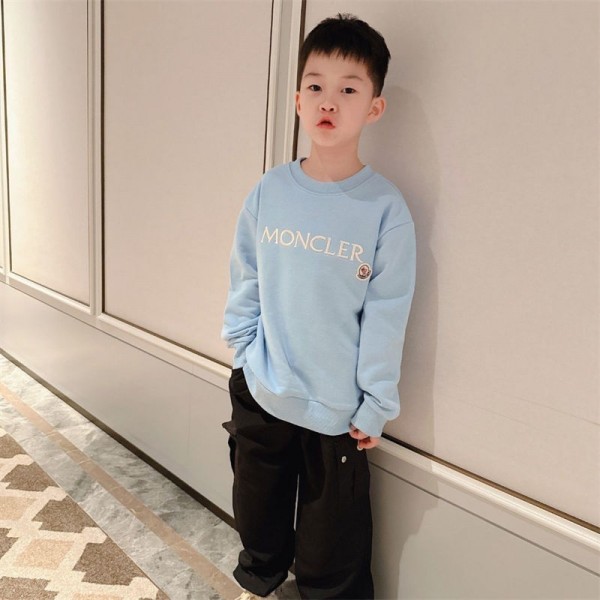 Moncler モンクレールブランド子供服 男の子 パーカー トレーナー カットソー パーカー 100 - 160cm キッズ スウェット ブルー 綿 クルーネック ボーイズ トレーナー アクティブウェア 春秋 可愛い 通学 通園 Moncler モンクレールブランド子供服 男の子 パーカー トレーナー カットソー パーカー 100 - 160cm キッズ スウェット ブルー 綿 クルーネック ボーイズ トレーナー アクティブウェア 春秋 可愛い 通学 通園