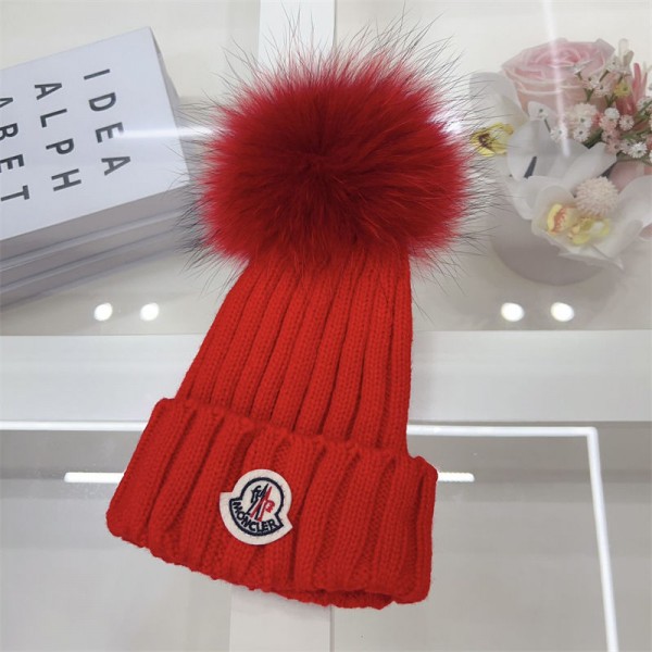Moncler ニットキャップ モンクレールニット帽 ハイブランド女性用冬のポンポン付きビーニーハット 暖かい かわいい 厚手のスローチーなスノーニットスカルスキーハット