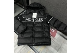 モンクレール人気ダウンジャケット シャネル子供秋冬セットアップ 新品