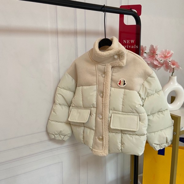 Moncler モンクレールブランドキッズ アウター 中綿ジャケット 綿入れ コート フードなし フリース 子供服 親子服 カジュアル アウトドア 可愛い 秋冬服 赤ちゃん服 コート ボトン 秋 冬 暖かい お出かけ 上着 通園 通学 110cm-180cm