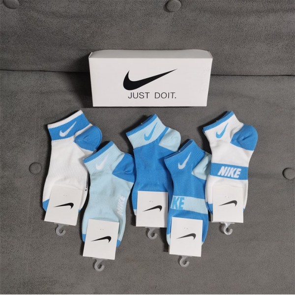 Nike ナイキレディース向け 靴下 かわいいコットン 靴下 メンズ 通気性ブランドミドルソックス 高品質上質な コットン ソックス くつした