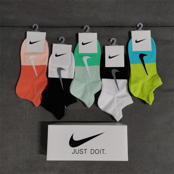 Nike ナイキハイブランド ソックス 綿製レディース向け 靴下 かわいい浅口ソックス 女の子好き 韓国上質な コットン ソックス くつした