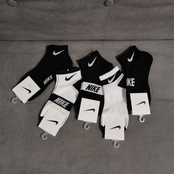 Nike ナイキレディース向け 靴下 かわいいブランド ストッキング 大人気コットン 靴下 メンズ 通気性ブランドミドルソックス 高品質