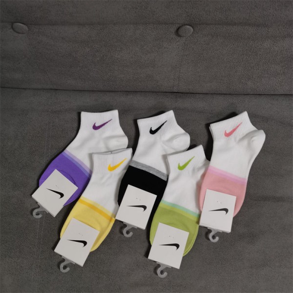 Nike ナイキレディース向け 靴下 かわいいブランド ストッキング 大人気コットン 靴下 メンズ 通気性浅口ソックス 女の子好き 韓国