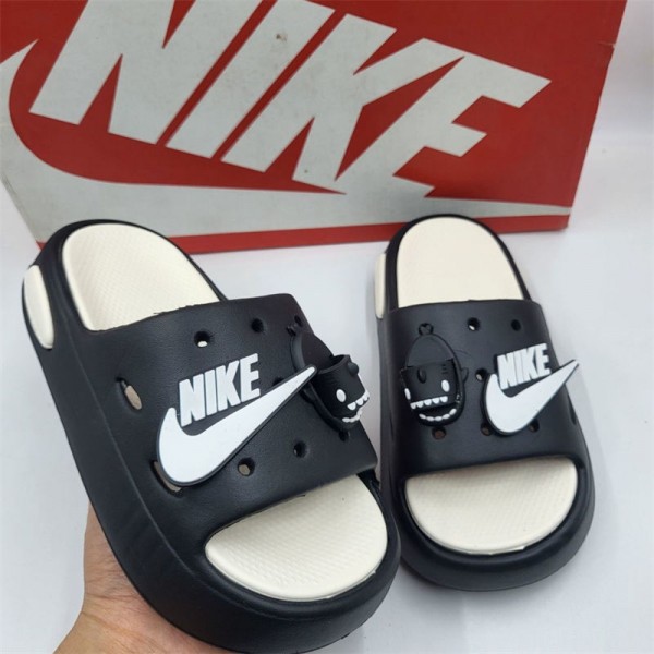Nike ナイキ子供向けビーサン ミュール サボ ママシューズ可愛い カジュアルシューズ 激安 キッズ向けスリッパ夏履きやすいブランド ミュール  美脚 可愛い 160¬225cm