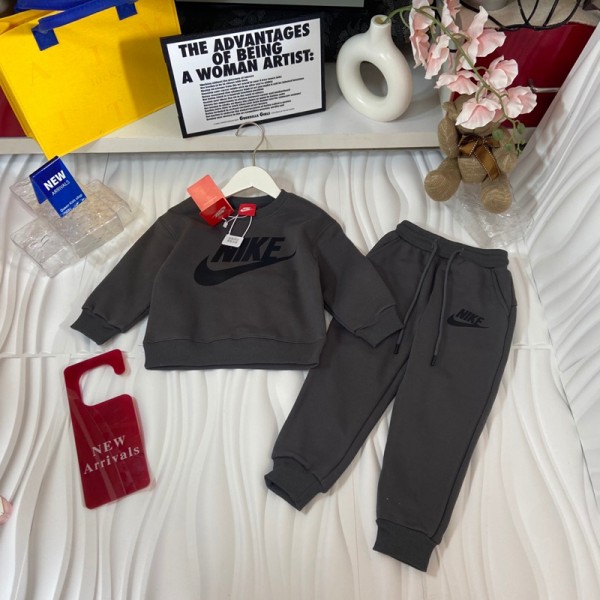 Nike ナイキハイブランド子供セットアップ トレーナー 上下セットアップ 長袖 裏起毛 キッズ 子供 男の子 女の子 スウェット 衣装 ルームウェア パンツ 部屋着 秋冬スポーツウェア 100¬160cm 