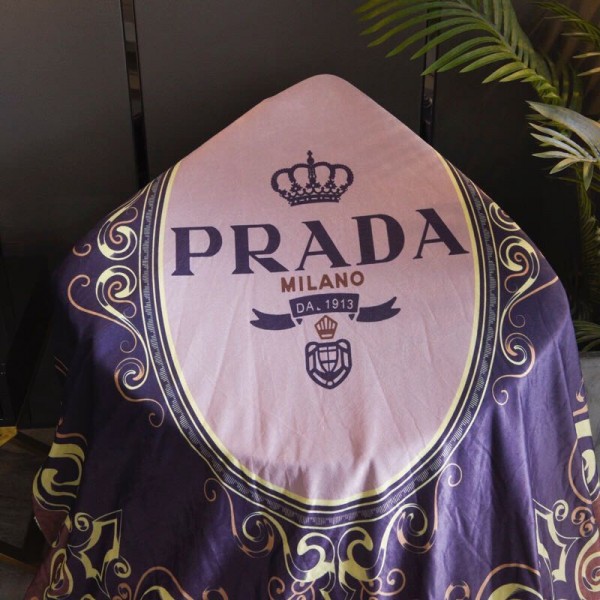 Prada プラダ 激安 ブランドパロディ 寝具保温防寒 旅行 昼寝毛布 ブランケット 寝具寝具 エアコン対策 車中 オフィス お昼寝ブランド毛布 激安 掛け毛布 肩掛け 着る毛布 プレゼント 秋冬用 洗える 防寒 エアコン対策 通年使用