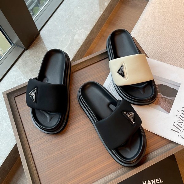 ブランド Prada プラダスリッパ レディース 洗える 滑らない おしゃれ 厚底 静音 ルームシューズ サンダル 柔軟 超軽量 ルームスリッパ 夏用 室内屋外使用可 大きいサイズ 22.5-250cm