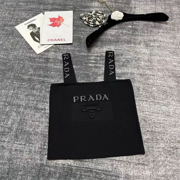 Prada プラダブランドニットキャミソール インナー リブニット リブキャミ レディース S - L トップス 肌着 タンクトップ 露出防止 ブラ紐隠し スクエアネック ノースリーブ 重ね着 エンボスロゴ ニットソー 着やせ ストレッチ シンプル お洒落 キレイめ 可愛い 春夏