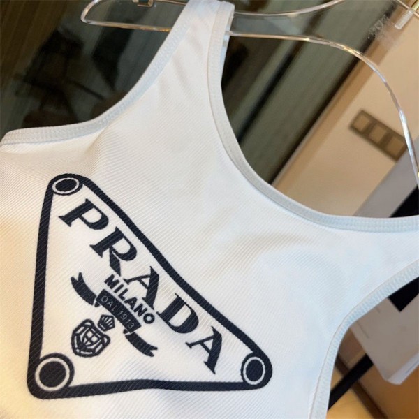 Prada プラダハイブランドヨガウェア上下セット通気性 S - XL ヨガウェア トップス カップ付き ハイウエストヨガパンツ カップ付き 揺れない おしゃれ ホットヨガ ウェア 上下セット レディース ヨガウェア レディース 上下セット レディース ジムウェア