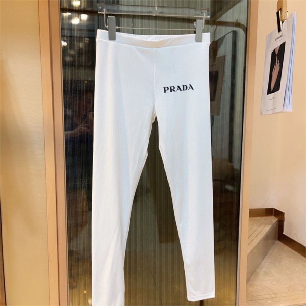 Prada プラダハイブランドヨガウェア上下セット通気性 S - XL ヨガウェア トップス カップ付き ハイウエストヨガパンツ カップ付き 揺れない おしゃれ ホットヨガ ウェア 上下セット レディース ヨガウェア レディース 上下セット レディース ジムウェア