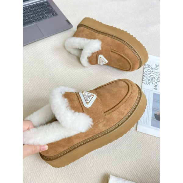 Prada プラダ ブランドレディースローファー 内ボア シューズ 厚底ミュール ファー付き 暖かい スリッポン 防寒 あったか ふわふわ 軽量 冬用シューズ カジュアル 225¬250cm