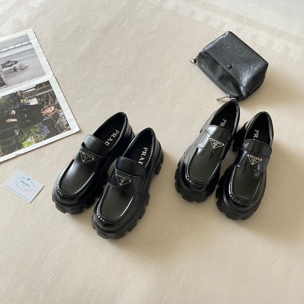 Prada プラダブランドビットローファー レディース 厚底シューズ ソール 快適 美脚 スリッポン 歩きやすい カジュアルシューズ 学生 靴 225¬255cm 