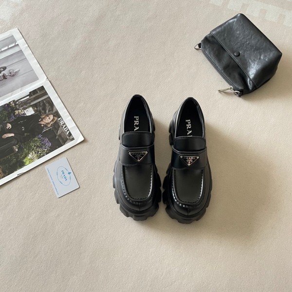 Prada プラダブランドビットローファー レディース 厚底シューズ ソール 快適 美脚 スリッポン 歩きやすい カジュアルシューズ 学生 靴 225¬255cm 