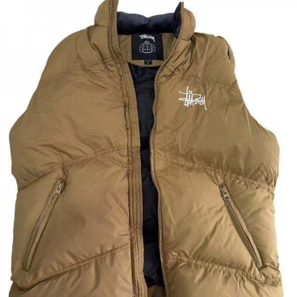 Stussy ステューシーブランド中綿ベスト レディース 中綿ジャケット メンズ 袖なし 立ち襟 ショート S-2XL フルジップ ポケット 無地 厚手 防寒 防風 暖かい 柔らか シンプル カジュアル ファッション 普段着 通学 通勤 冬 秋 春