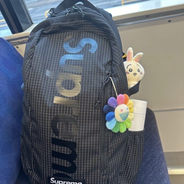 Supreme シュプリームハイブランドリュック 軽量 防水 バックパック コンパクト収納 携帯サブバッグ 登山 旅行 通勤 エコバッグ ナイロン 流行り シンプル 男女兼用 大容量 パッカブル仕様