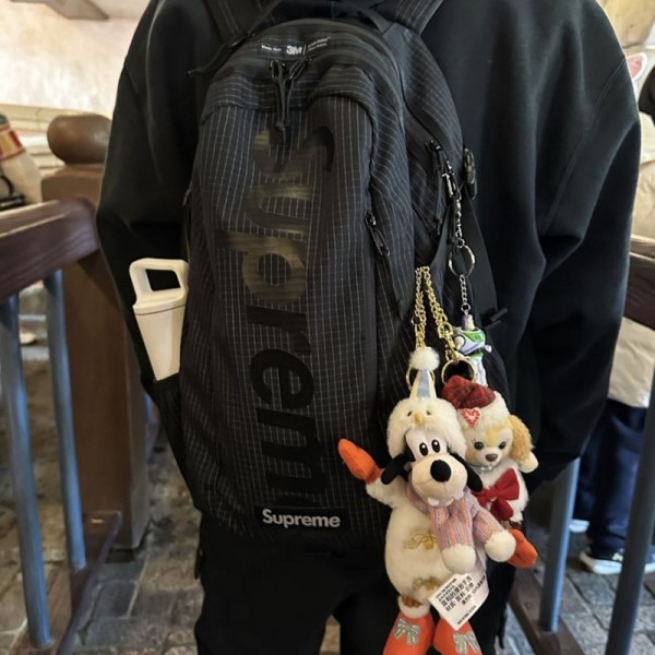 Supreme シュプリームハイブランドリュック 軽量 防水 バックパック コンパクト収納 携帯サブバッグ 登山 旅行 通勤 エコバッグ ナイロン 流行り シンプル 男女兼用 大容量 パッカブル仕様